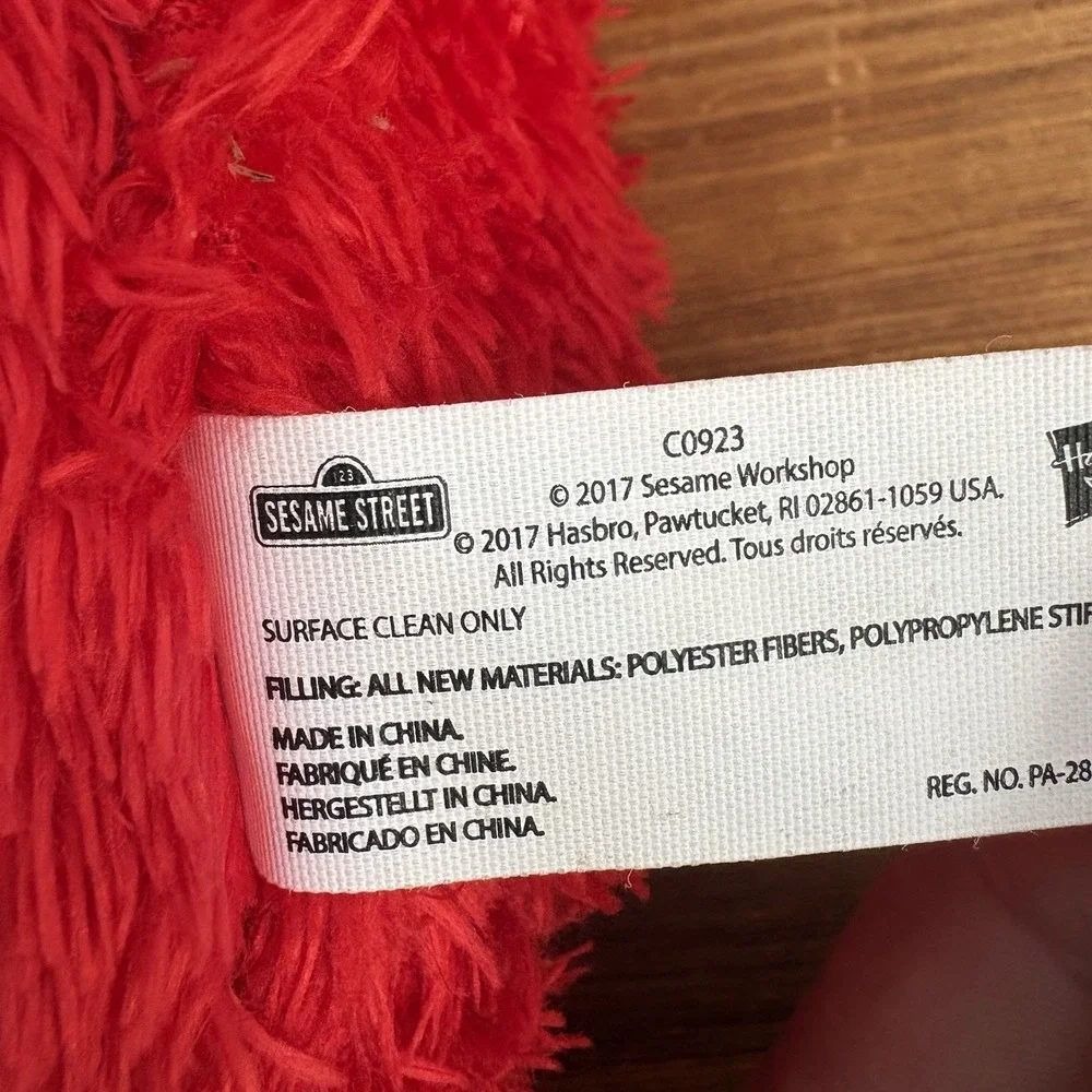 Hasbro Tickle Me Elmo Plush 2017 Sesame Street Electronic Laughing Tested Works